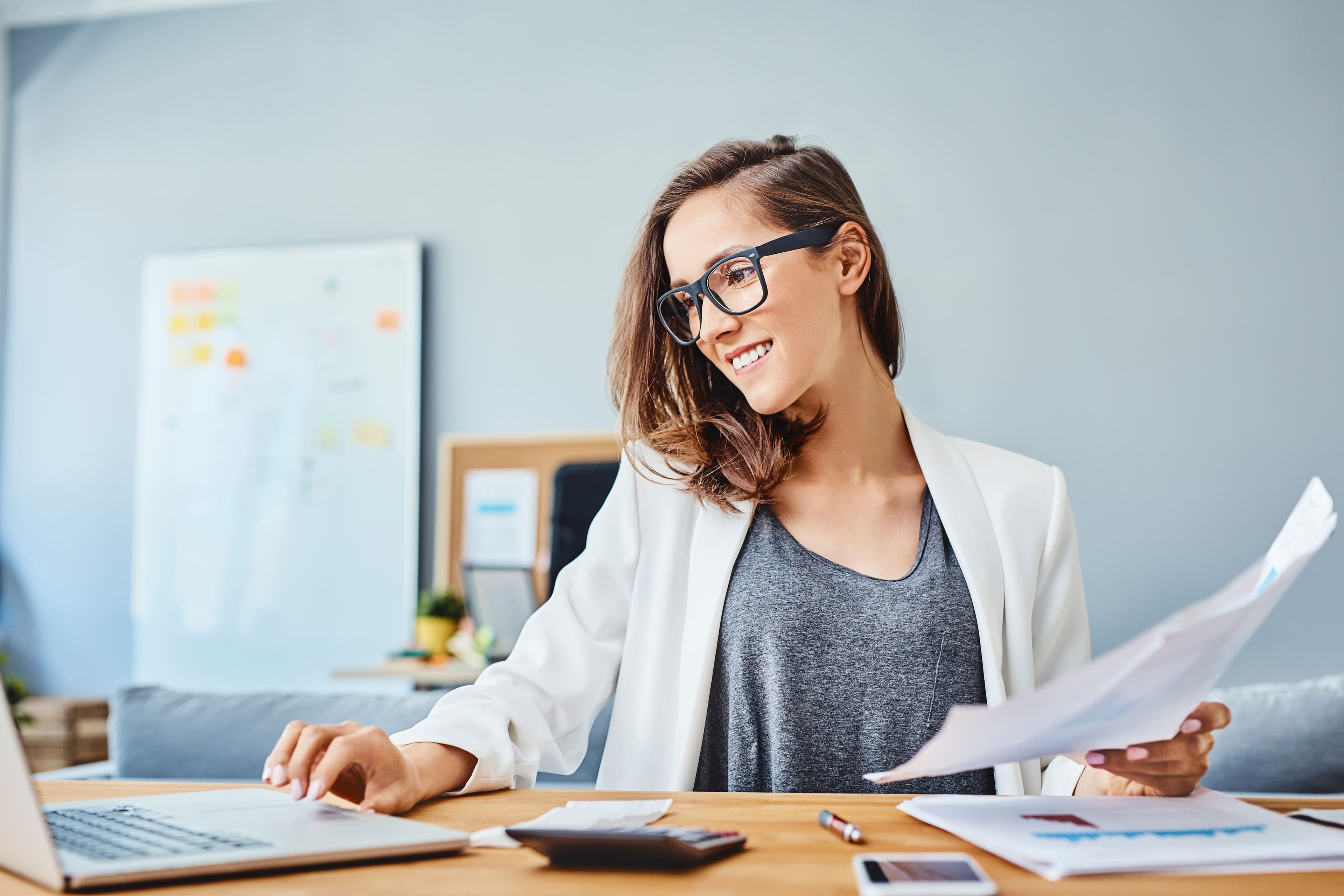 AAT Level 2 Apprenticeship: Accounts/Finance Assistant background